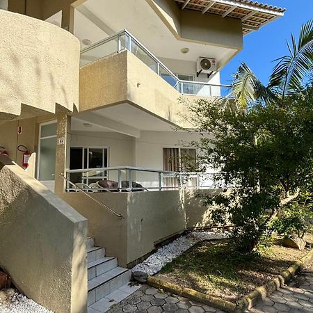 Apto Em Condominio No Centro De Bombinhas, Proximo Da Praia Esterno foto