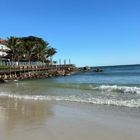 Apto Em Condominio No Centro De Bombinhas, Proximo Da Praia Esterno foto