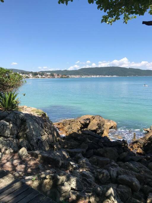 Apto Em Condominio No Centro De Bombinhas, Proximo Da Praia Esterno foto