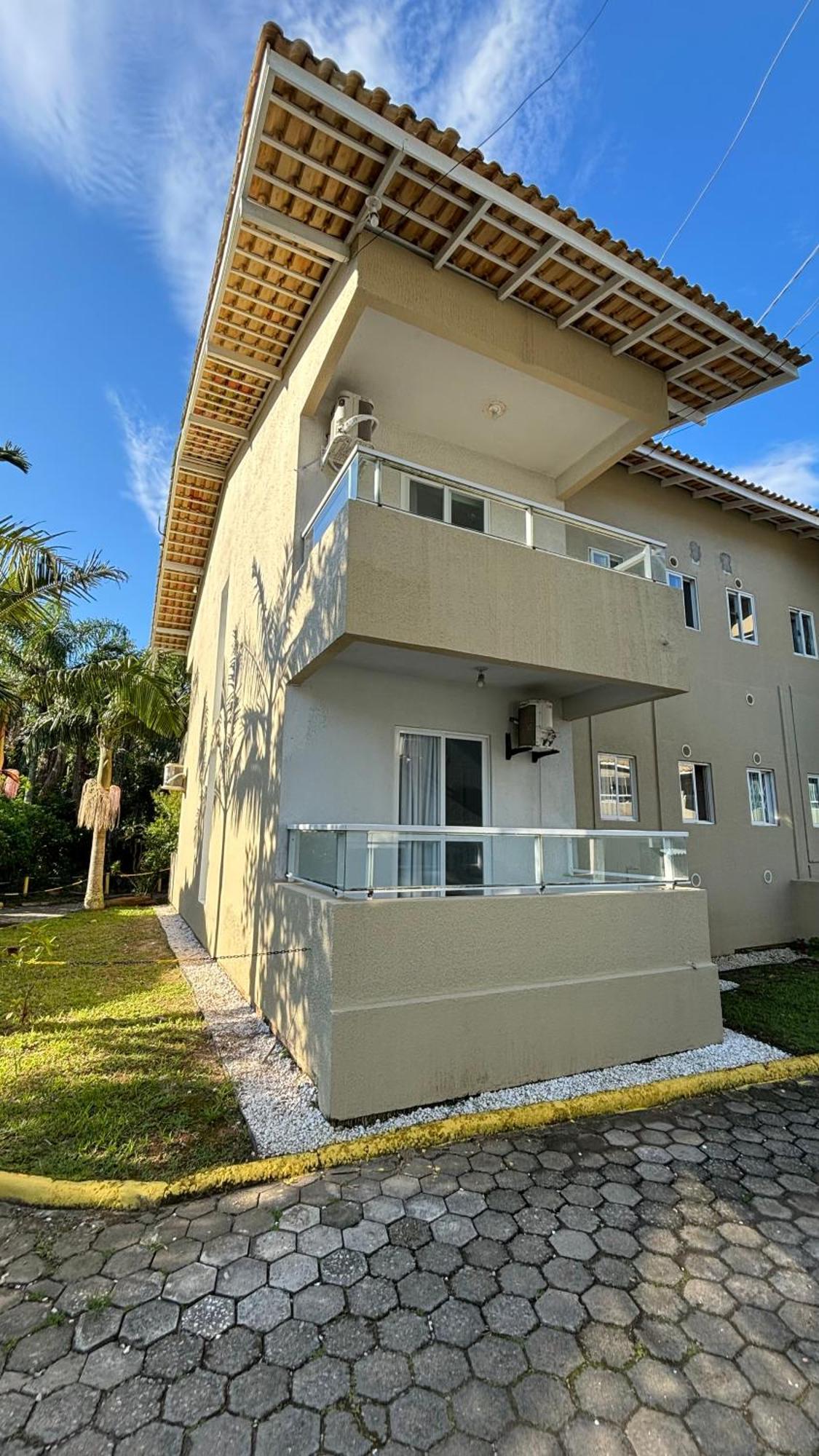 Apto Em Condominio No Centro De Bombinhas, Proximo Da Praia Esterno foto